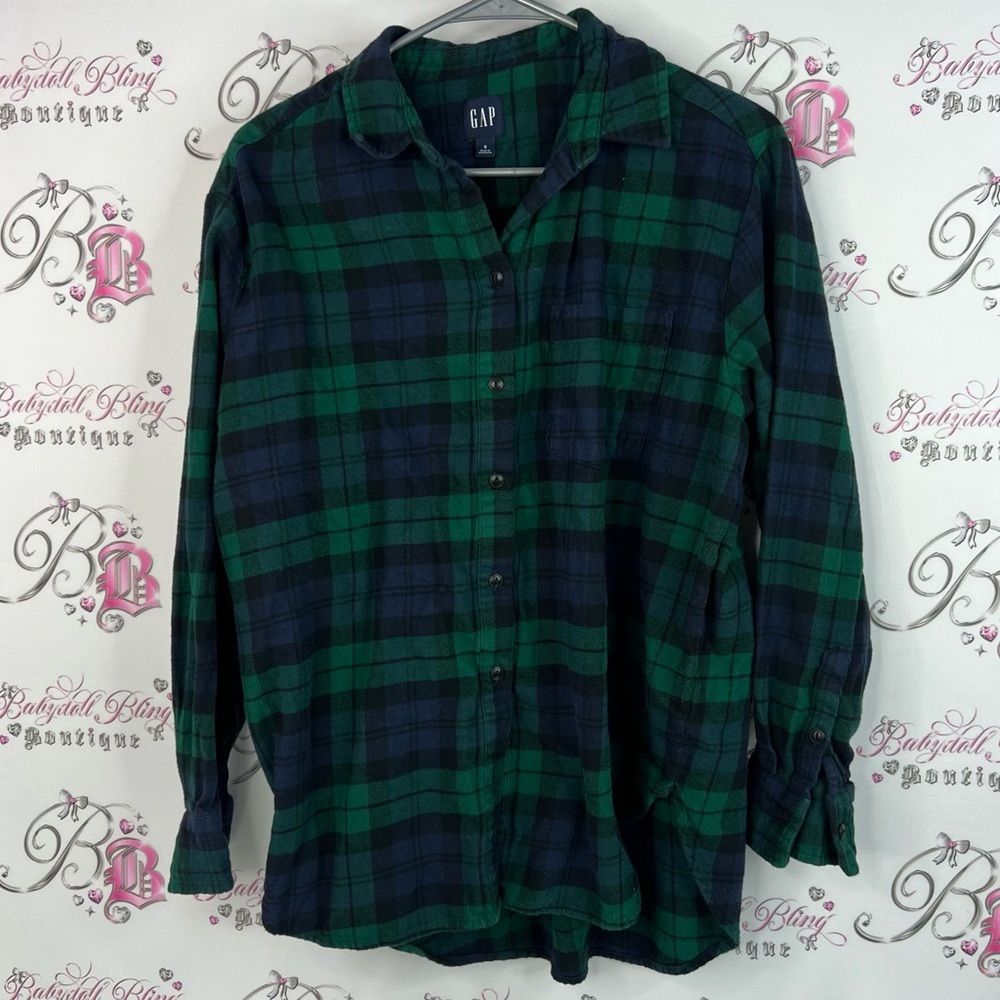 GAP button up plaid long sleeve Men's Casual Green and Navy Plaid Shirt